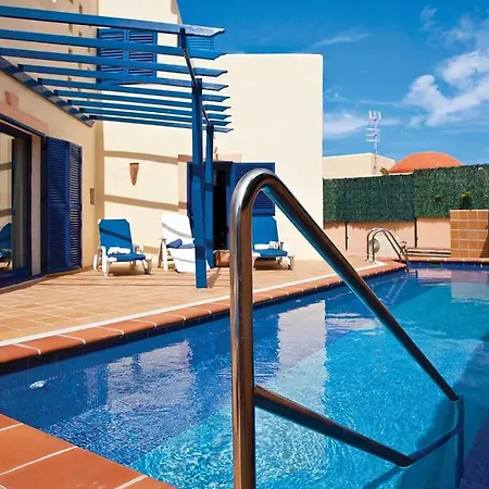 Villa Sleeps 6 Pool Wifi Corralejo