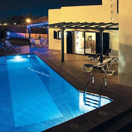 Sleeps 6 Pool Wifi