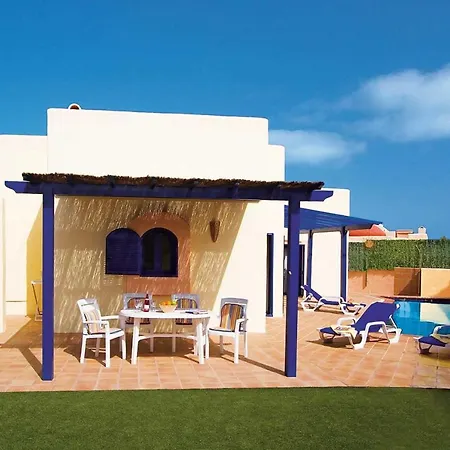 Sleeps 6 Pool Wifi Villa